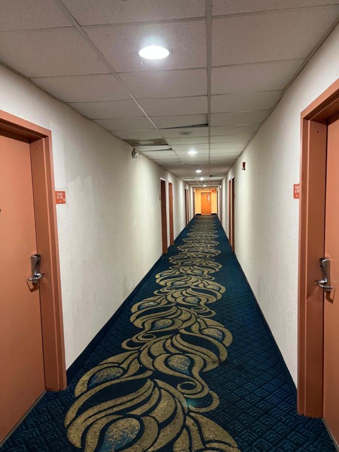 Metro Inn & Suites แจ็กสันวิลล์ ภายนอก รูปภาพ