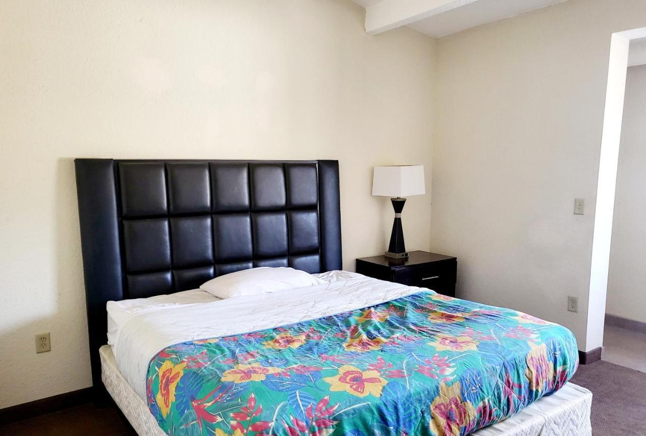 Metro Inn & Suites แจ็กสันวิลล์ ภายนอก รูปภาพ