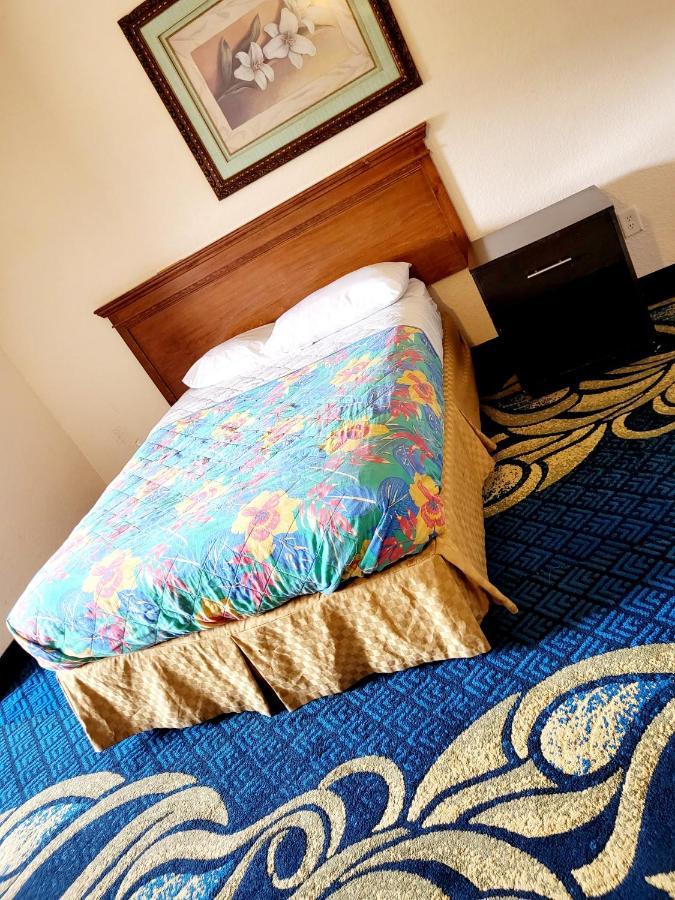 Metro Inn & Suites แจ็กสันวิลล์ ภายนอก รูปภาพ